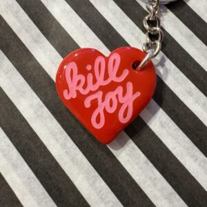 Lille kill joy hjerte nøglering