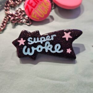 Super woke stjerneskud broche