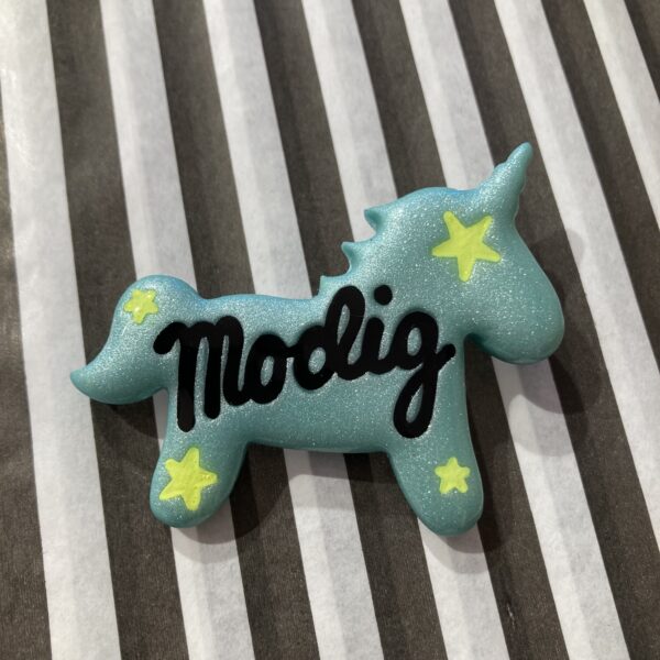 Modig unicorn mint broche