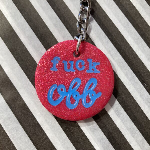 Fuck off pink rund nøglering