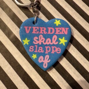 Verden skal slappe af stort hjerte nøglering