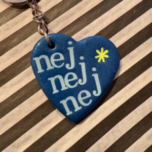 Nej nej nej stort hjerte nøglering