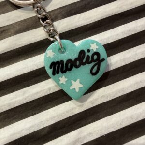 Modig lille hjerte nøglering