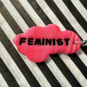 Feminist pink glimmer sky nøglering