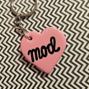 Lyserødt mod hjerte nøglering