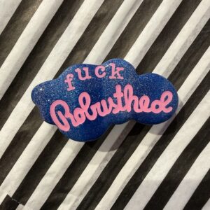 Fuck robusthed blå glimmer broche